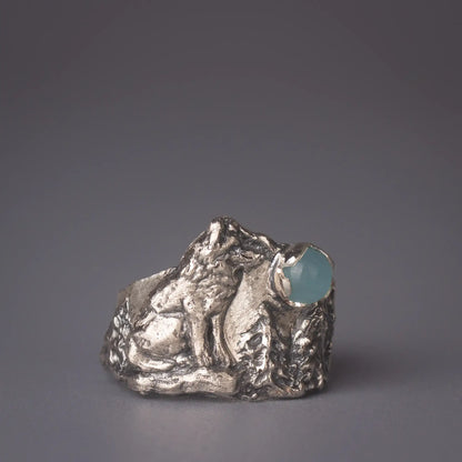 wolf ring in silver with aquamarine Gemstone back view