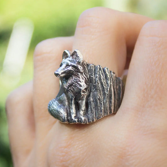 Fox statement ring in silver