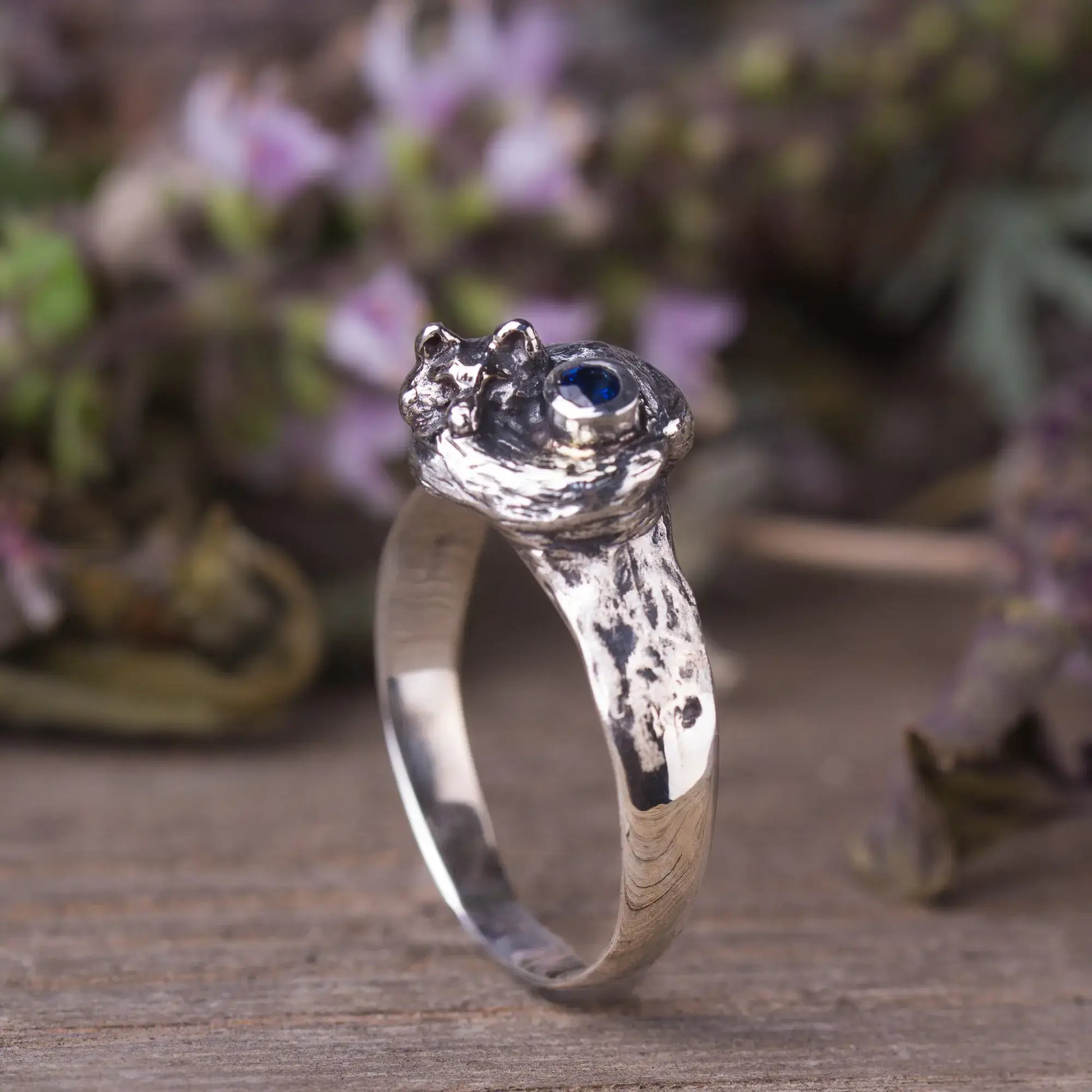 fox silver ring with blue sapphire 