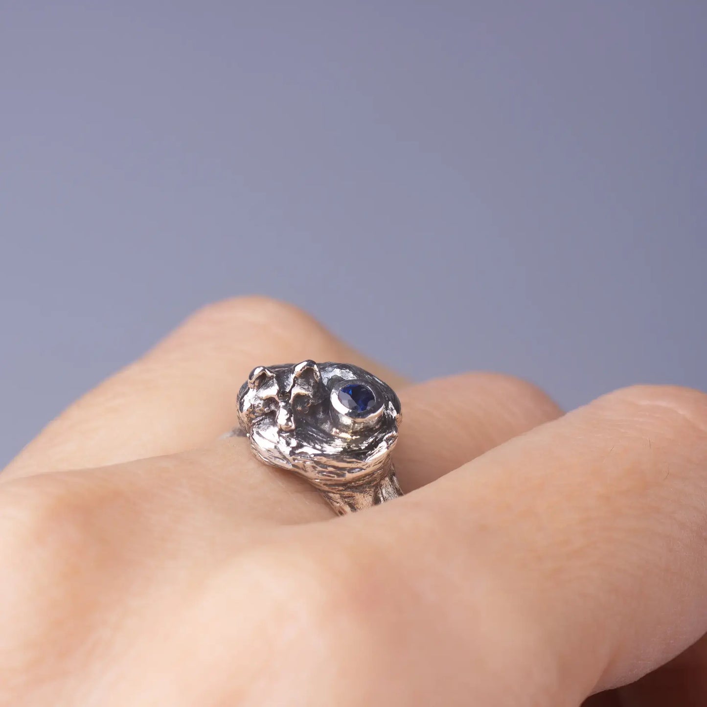 fox silver ring with blue sapphire 