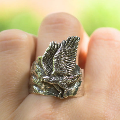 Hawk and Mountain Silver Ring, Wilderness Nature Jewelry, Bird Totem Unisex Ring