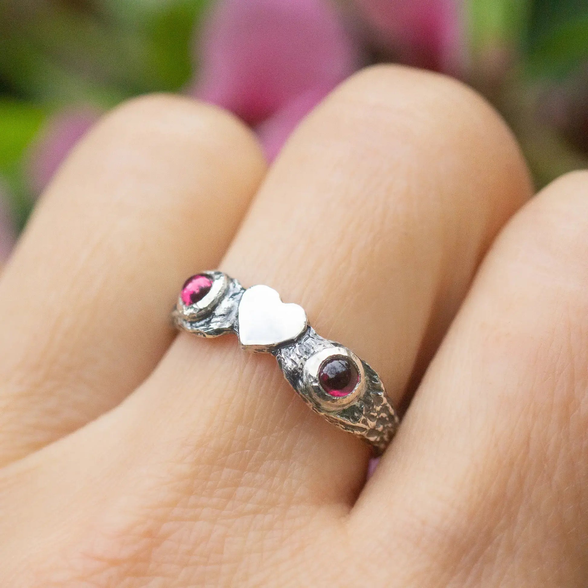 Branch silver heart ring with 2 Garnet, on the finger