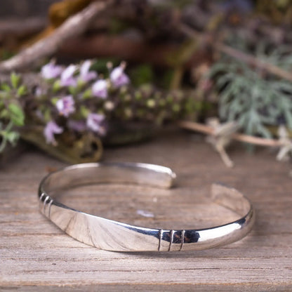 Minimalist Sterling silver cuff bracelet, Round silver cuff bracelet